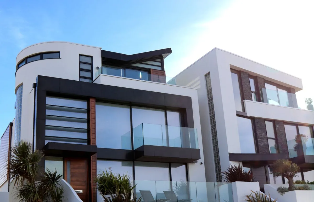 Maisons rénovées par Euréa Façades, entreprise familiale de façades dans l’Eure